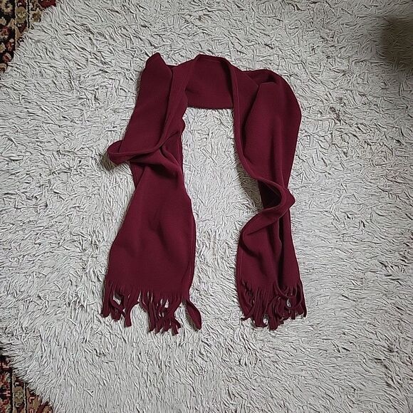 Burgundy Red Fleece Scarf Winter Fall Accessory Basics Classic Gorpcore Ski with - Picture 3 of 16